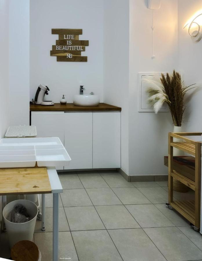 Spacieux Appart Terrasse Metro Hopital 4Pers Wifi Villejuif Exterior photo